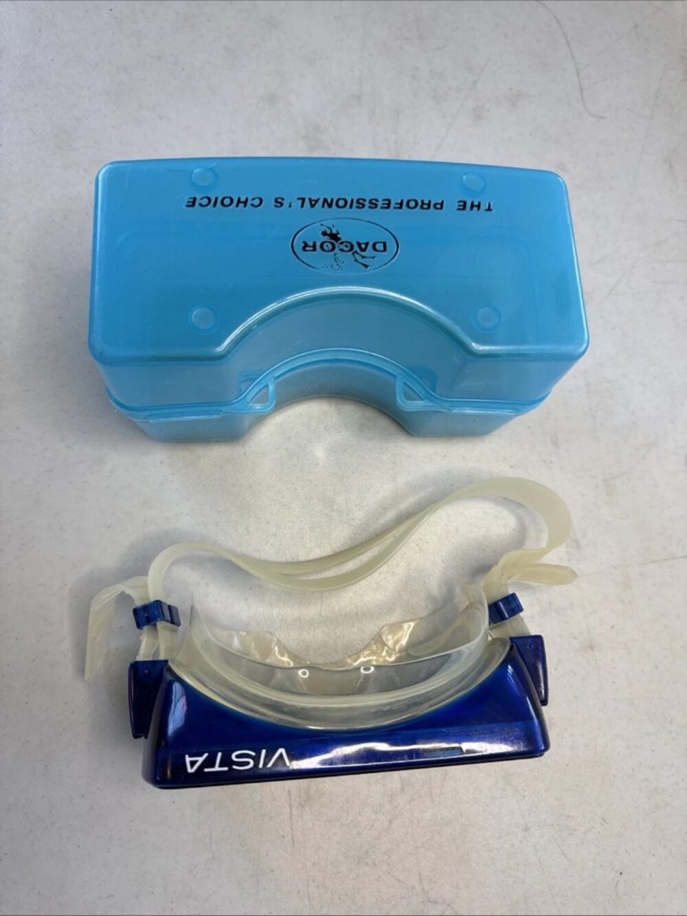Vintage Dacor Vista Scuba Dive Mask Tempered Lens Made in Japan Blue Hard Case